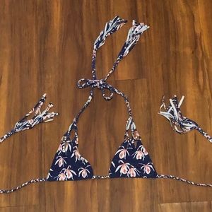 Acacia Swimwear Bikini Top 💙